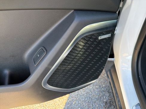 Used 2025 Buick Enclave Preferred image 19