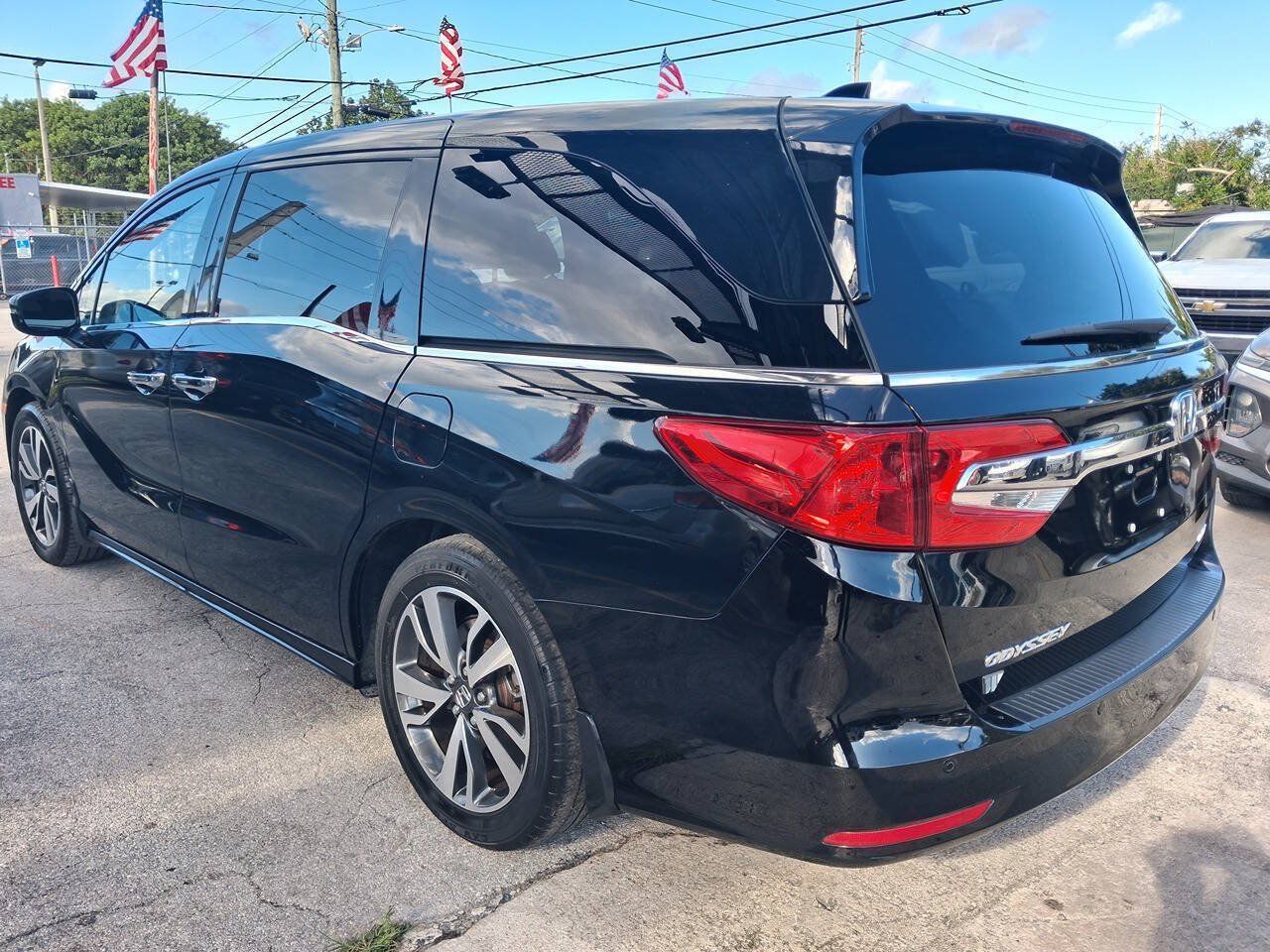 Used 2019 Honda Odyssey Elite image 3