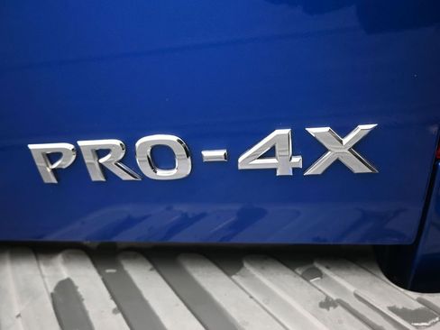 Used 2014 Nissan Frontier PRO-4X image 33
