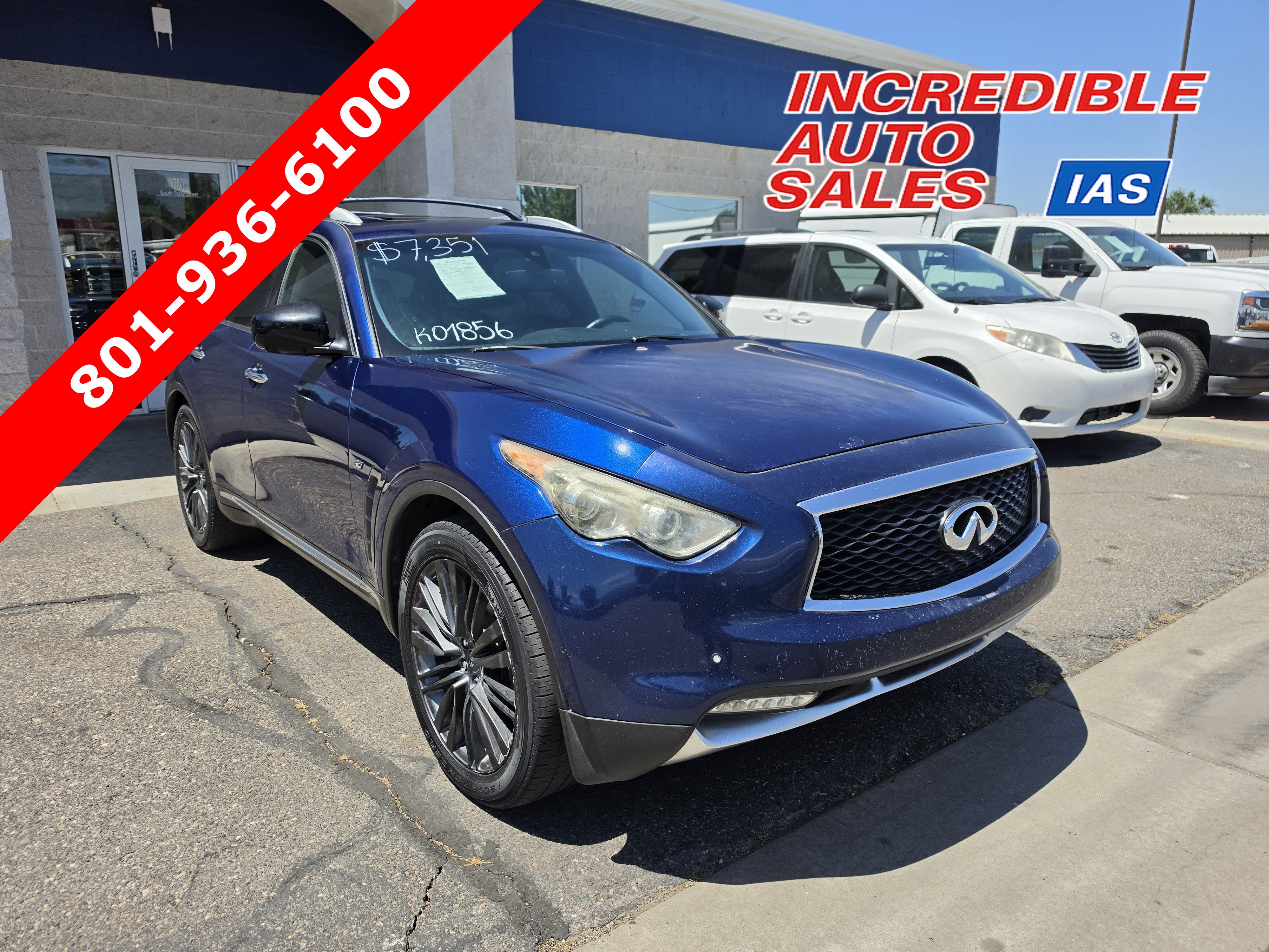 Used 2017 INFINITI QX70 AWD w/ Limited Package image 1