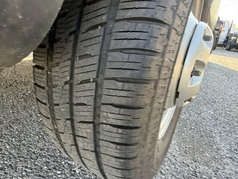 Used 2024 Ford Transit 250 148 Medium Roof Extended AWD image 10