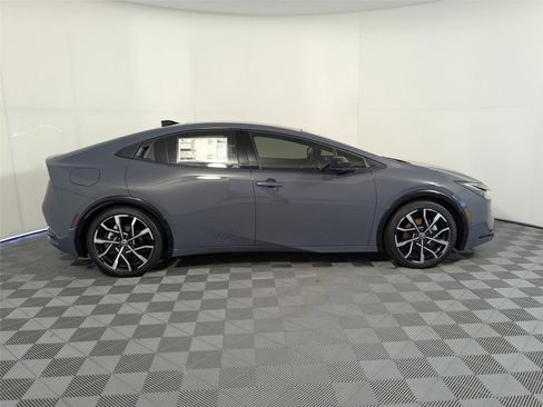 New 2026 Toyota Prius Plug-In Hybrid image 5