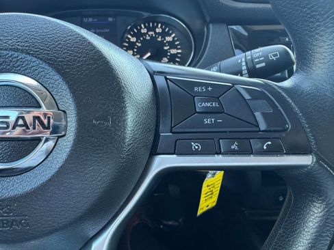 Used 2018 Nissan Rogue S FWD image 18