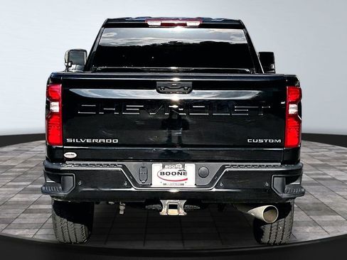 Used 2024 Chevrolet Silverado 2500 Custom w/ Custom Value Package AWD/4WD image 5