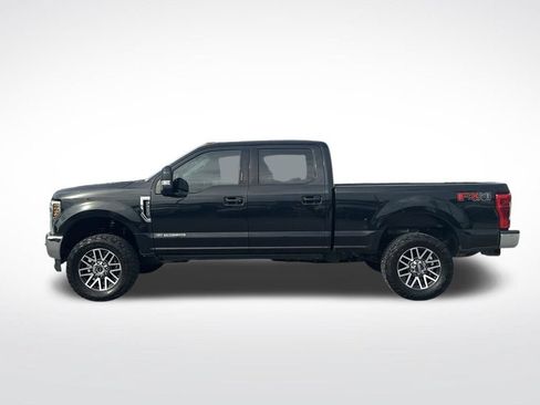 Used 2019 Ford F250 Lariat w/ Lariat Ultimate Package AWD/4WD image 3