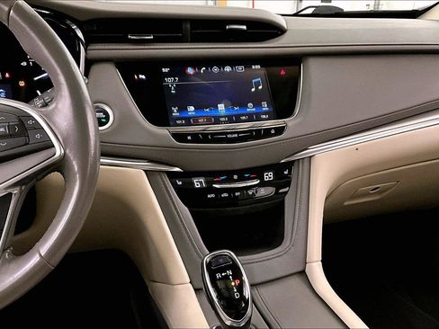 Used 2019 Cadillac XT5 Luxury image 6