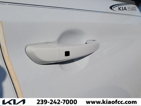 Used 2018 Hyundai Kona SEL w/ SEL Tech Package 02 FWD image 10