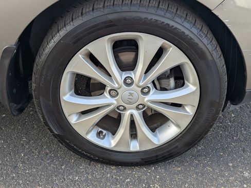 Used 2015 Kia Soul + w/ Primo Package image 10