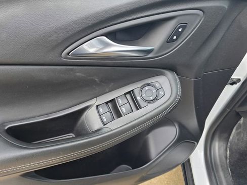 Used 2024 Buick Encore GX Preferred FWD image 15