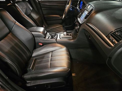 Used 2016 Chrysler 300 S image 20