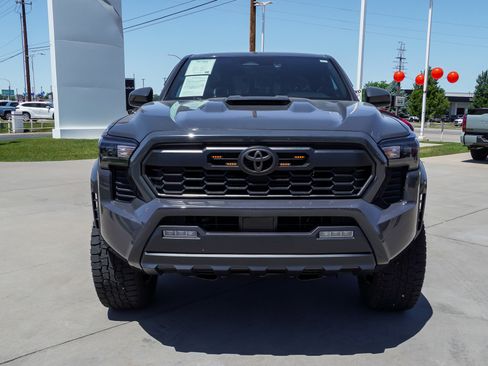 Certified 2024 Toyota Tacoma TRD Sport AWD/4WD image 3