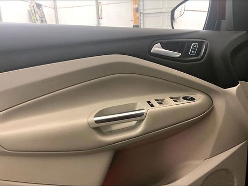 Used 2015 Ford C-MAX Energi SEL w/ Equipment Group 302A image 23