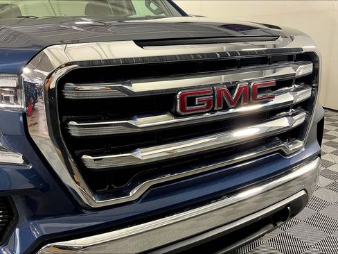 Used 2022 GMC Sierra 1500 SLE image 38
