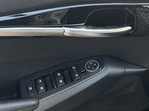 Used 2025 Kia Seltos S image 12