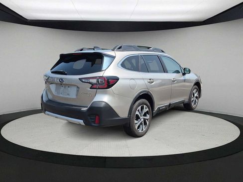 Used 2020 Subaru Outback Limited XT w/ Popular Package #2 AWD/4WD image 8