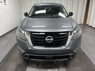 Used 2024 Nissan Pathfinder S video 2