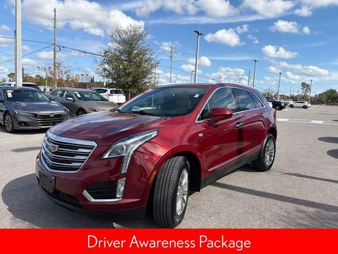 Used 2017 Cadillac XT5 Luxury w/ Driver Awareness Package image 4