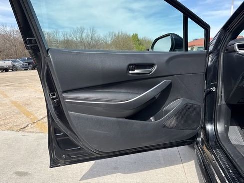 Used 2024 Toyota Corolla SE image 17