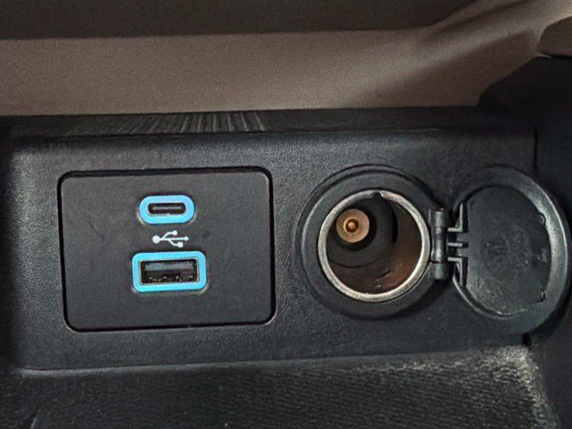 Certified 2022 Ford Escape SEL AWD/4WD image 37