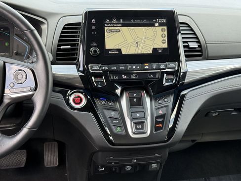 Used 2023 Honda Odyssey Elite image 17