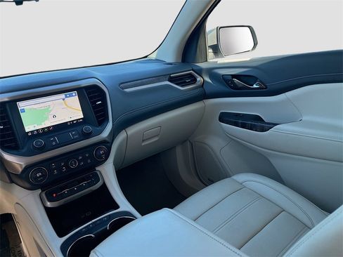 Used 2021 GMC Acadia Denali w/ Denali Technology Package image 25