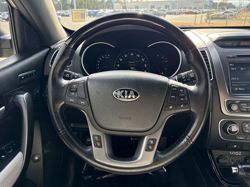 Used 2014 Kia Sorento SX w/ 3rd Row Package image 18