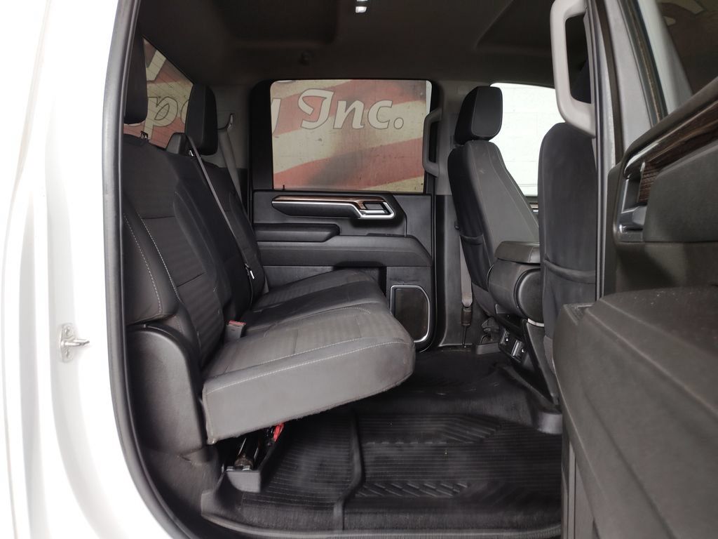Used 2025 Chevrolet Silverado 2500 LT AWD/4WD image 17
