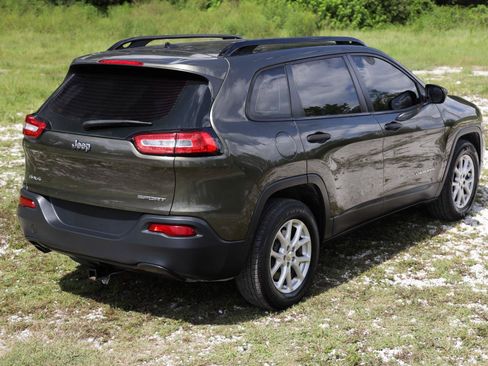 Used 2015 Jeep Cherokee Sport w/ Sport Appearance Group AWD/4WD image 11