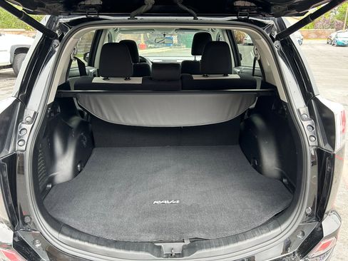 Used 2016 Toyota RAV4 XLE AWD/4WD image 26