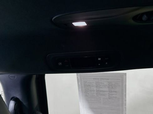 Used 2023 Chrysler Pacifica Touring-L w/ S Appearance Package image 22