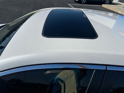 Used 2016 Cadillac ATS Luxury w/ Sun And Sound Package image 9