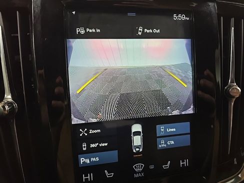 Used 2019 Volvo S90 T6 Momentum image 24