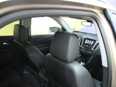 Used 2018 Chevrolet Equinox Premier FWD image 10
