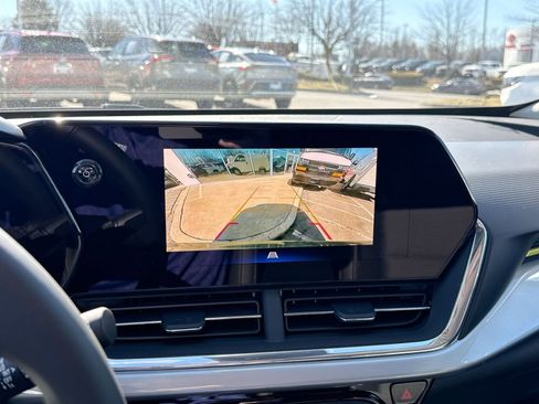 New 2026 Chevrolet Trax LT w/ Driver Confidence Package image 16