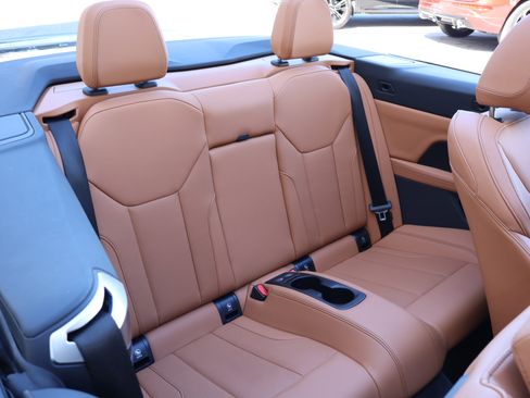 Used 2024 BMW 430i Convertible w/ Convenience Package image 19