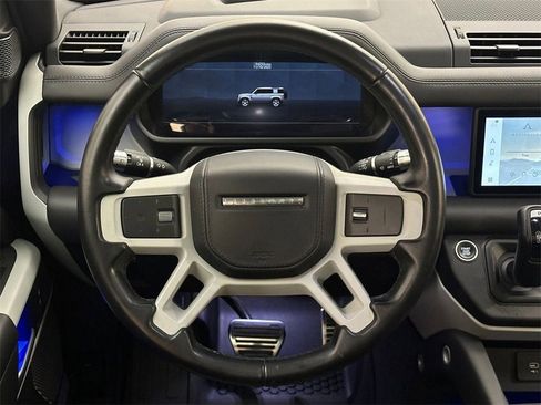 Used 2020 Land Rover Defender 110 First Edition image 38