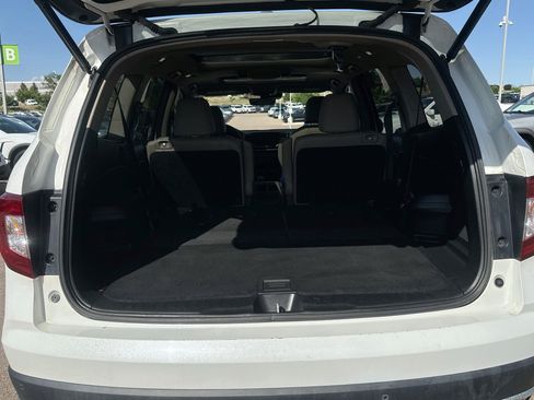 Used 2022 Honda Pilot Elite image 32