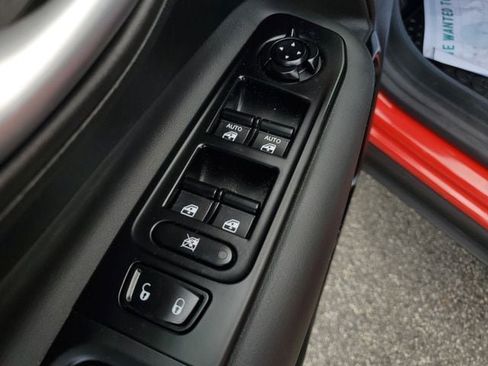 Certified 2023 Jeep Renegade Altitude AWD/4WD image 24