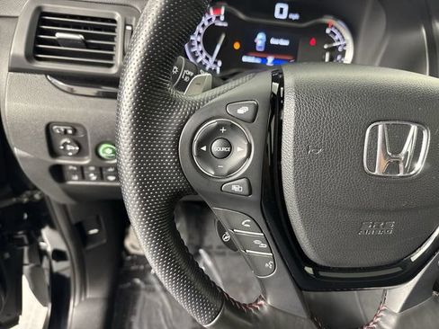 Used 2023 Honda Ridgeline Black Edition image 13
