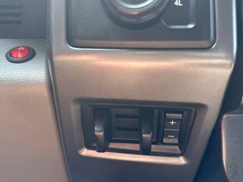 Used 2019 Ford F250 XLT AWD/4WD image 12