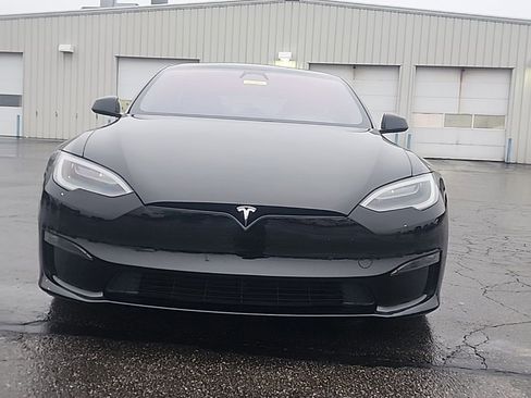 Used 2022 Tesla Model S image 2