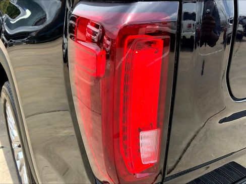Used 2022 GMC Sierra 1500 Denali w/ Denali Premium Package AWD/4WD image 29