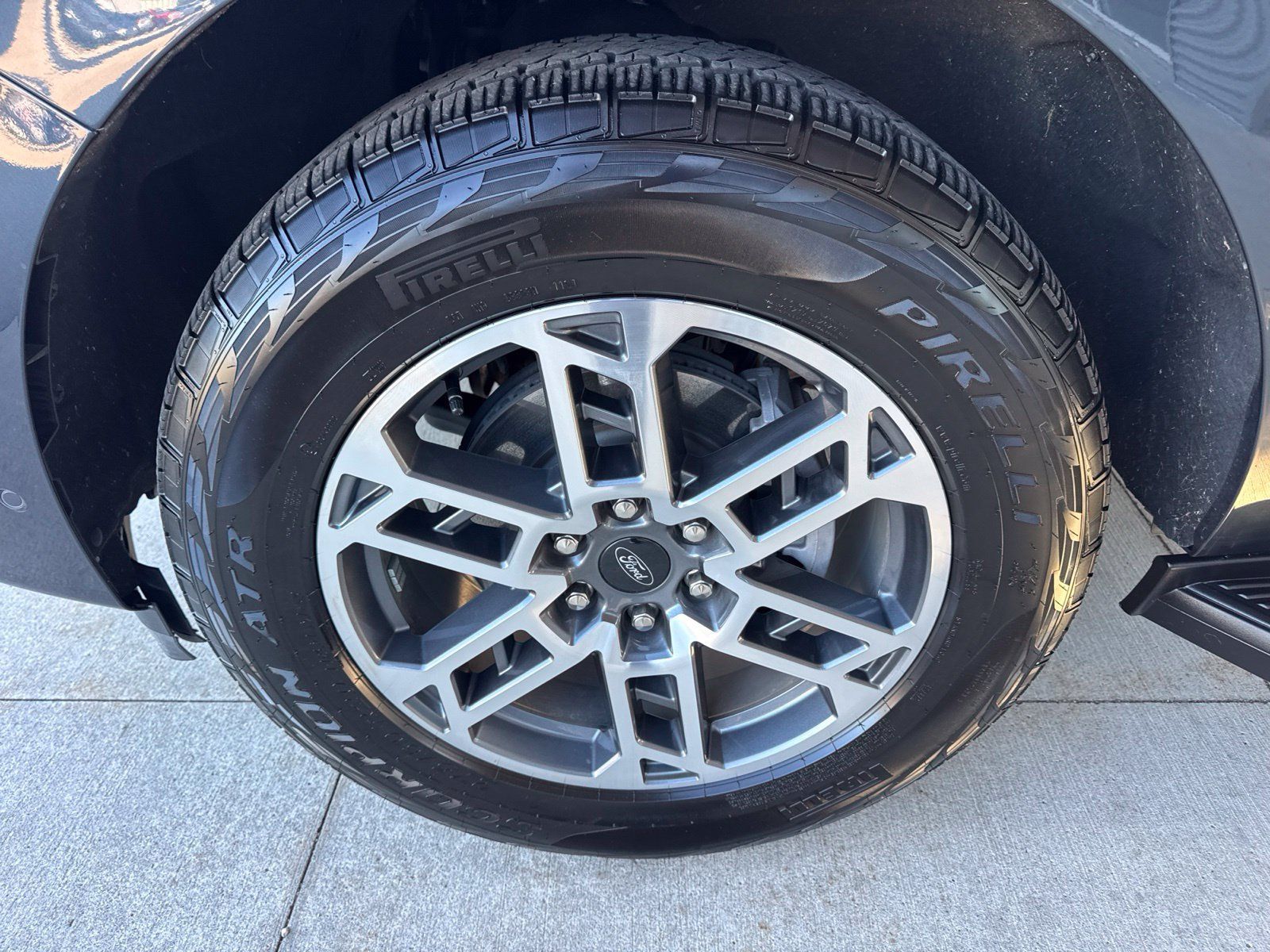 Certified 2025 Ford Expedition Active AWD/4WD image 19