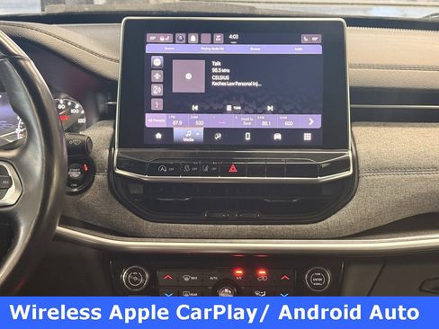 Certified 2022 Jeep Compass Latitude w/ Convenience Group image 28