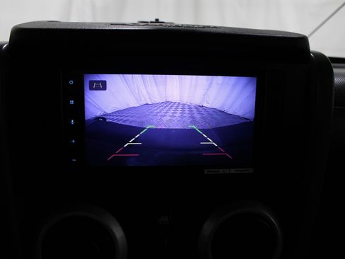 Used 2008 Jeep Wrangler Unlimited Sahara image 13