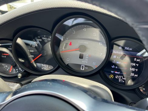 Certified 2019 Porsche 911 Carrera 4S AWD/4WD image 22