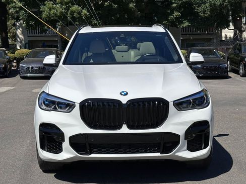 Used 2022 BMW X5 xDrive40i w/ M Sport Package AWD/4WD image 45