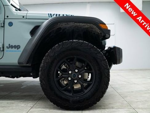 Used 2024 Jeep Wrangler Unlimited image 33