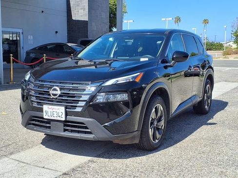 Used 2024 Nissan Rogue SV AWD/4WD image 29
