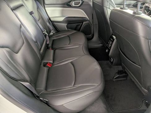 Used 2025 Jeep Compass Limited AWD/4WD image 27